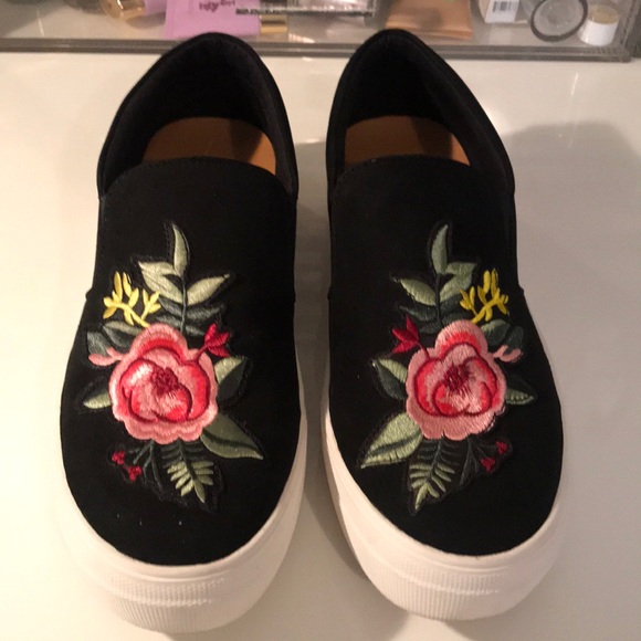 steve madden embroidered shoes